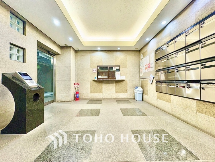 エントランス エントランスはマンションの顔。清潔感、存在感のあるエントランスは居住者の心を豊かにする。