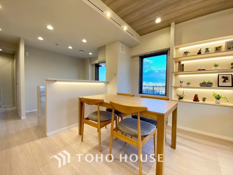 内装 【LIVING】◆家族◆愛する家族を一目で見渡せる。家族が集う空間。永遠に続く幸せな毎日を、ここで。