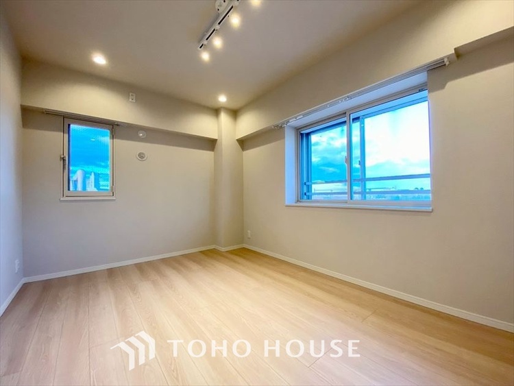 内装 【PRIVATE ROOM】◆快適◆な暮らしに不可欠な収納スペース。快適さとともに思い出も詰まっていく。