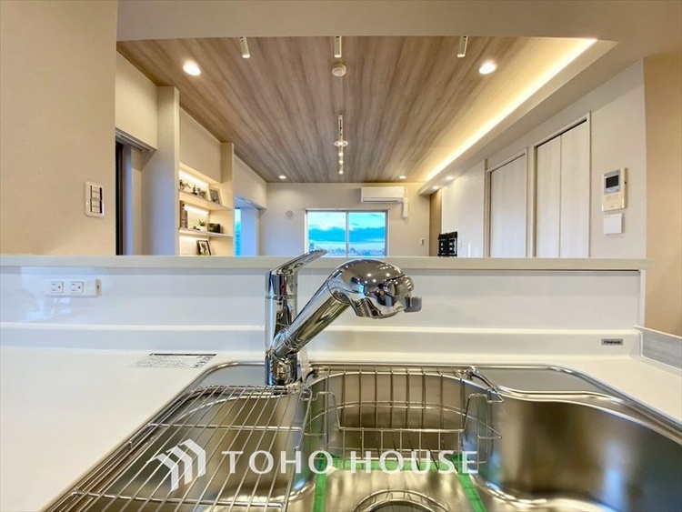 キッチン 【KITCHEN】◆毎日の健康◆は美味しいお水から。そんな毎日を支えてくれるのが浄水器です。