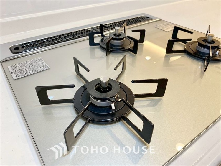 キッチン 【KITCHEN】◆家族のおはよう◆の声を笑顔で迎えてあげられるシステムキッチン。朝ごはんが楽しみでちょっと早起きしたくなるんです。