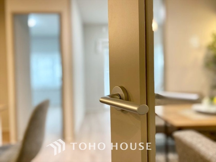 内装 【LIVING】◆simple is best◆無駄のない綺麗なつくりのリビングルームであなただけの暮らしを。