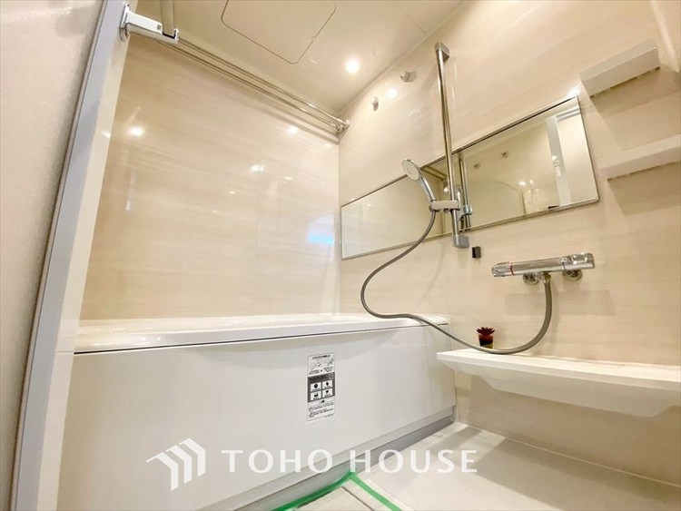 風呂 【BATHROOM】◆プライベートな空間◆simpleだからrelaxできるんです。こころもからだもキレイさっぱり。