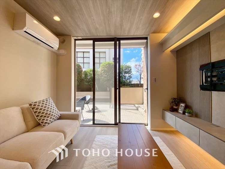 内装 【LIVING】◆住む喜び、楽しさ、感動◆を君と共有したい。いつまでもずっと家族を見渡せるこの広い空間で。