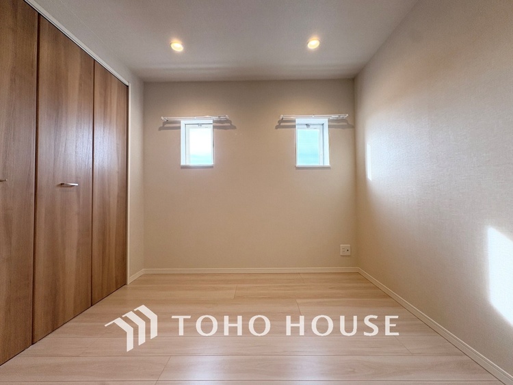 内装 【PRIVATE ROOM】◆属毛離裏◆子は父を手本とし、母に愛育されて成長する。家族の深い繋がり。いつまでも大切にしたい。