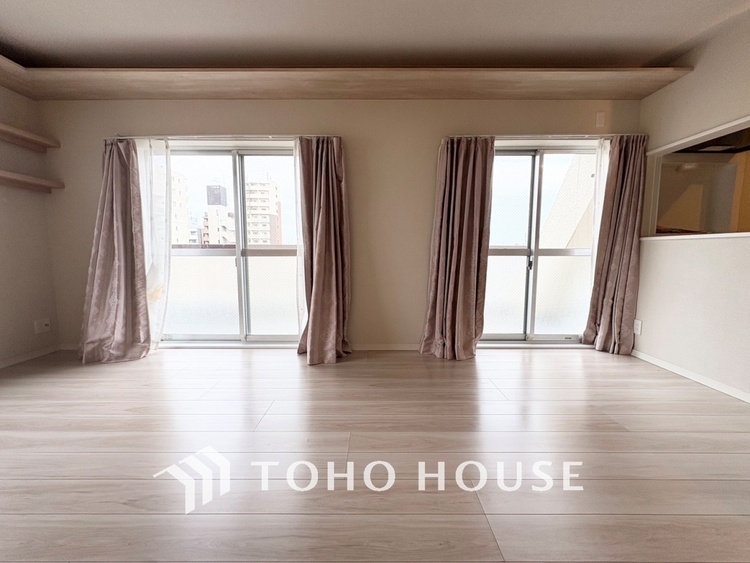 内装 【LIVING】◆住む喜び、楽しさ、感動◆を君と共有したい。いつまでもずっと家族を見渡せるこの広い空間で。