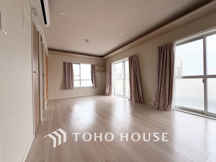 内装 【LIVING】◆Sunshine◆光が燦々と入り、いるだけで気持ちいい。「開放的でゆとりあるお部屋です。」