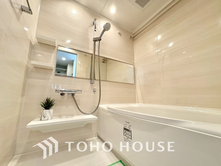 風呂 【BATHROOM】◆プライベートな空間◆simpleだからrelaxできるんです。こころもからだもキレイさっぱり。