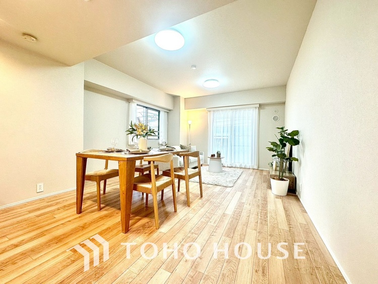 内装 【LIVING】◆Sunshine◆光が燦々と入り、いるだけで気持ちいい。「開放的でゆとりあるお部屋です。」