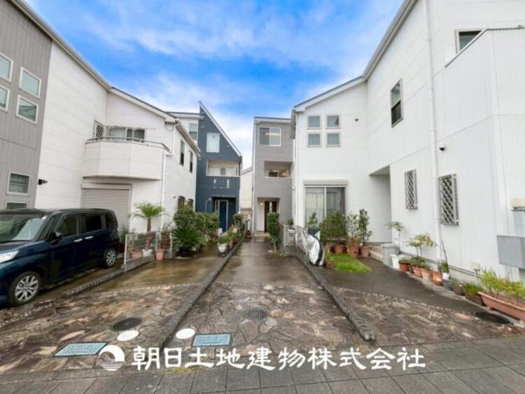 外観 【外観写真】その家から感じられる、気品・上質・重厚感・極細やかさ、そのすべては見た者に安らぎを与える特別な空間です。ここに住むからこそ意味がある。すべての（始まり）をここから迎えましょう。