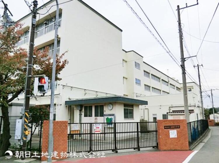 周辺 川和小学校1100ｍ