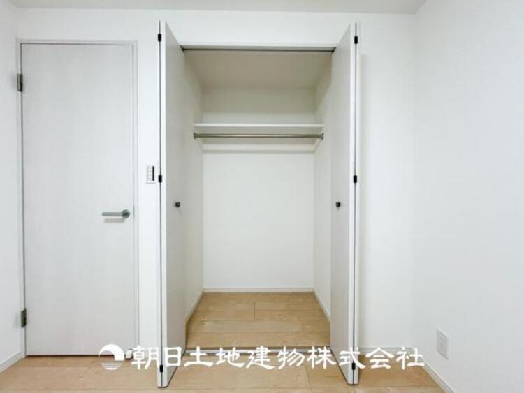 収納 【収納】全居室に収納付き、共用スペース収納もあり、すっきり片づけて広く使えます。