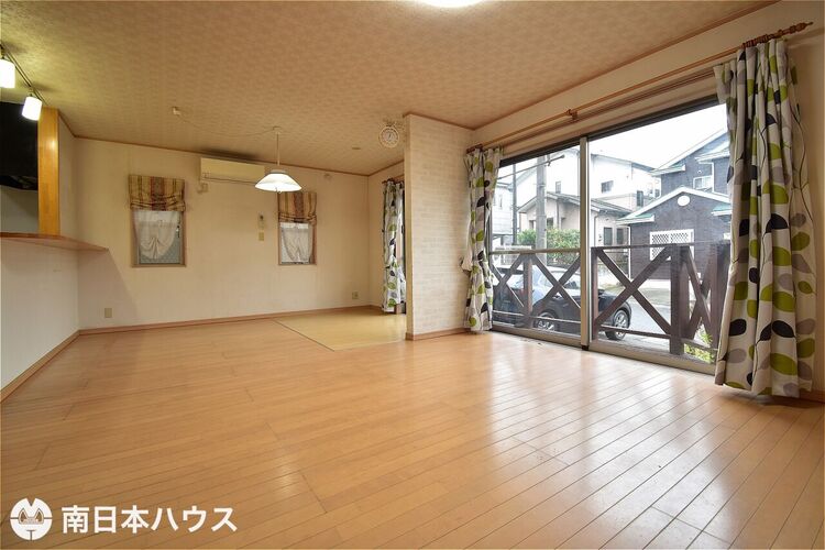 居間 【リビング】