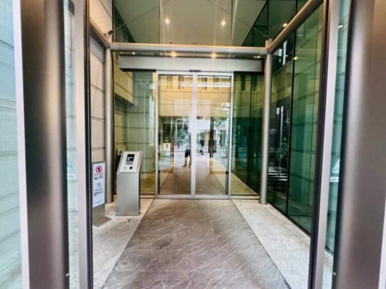 エントランス 【2025年11月撮影】