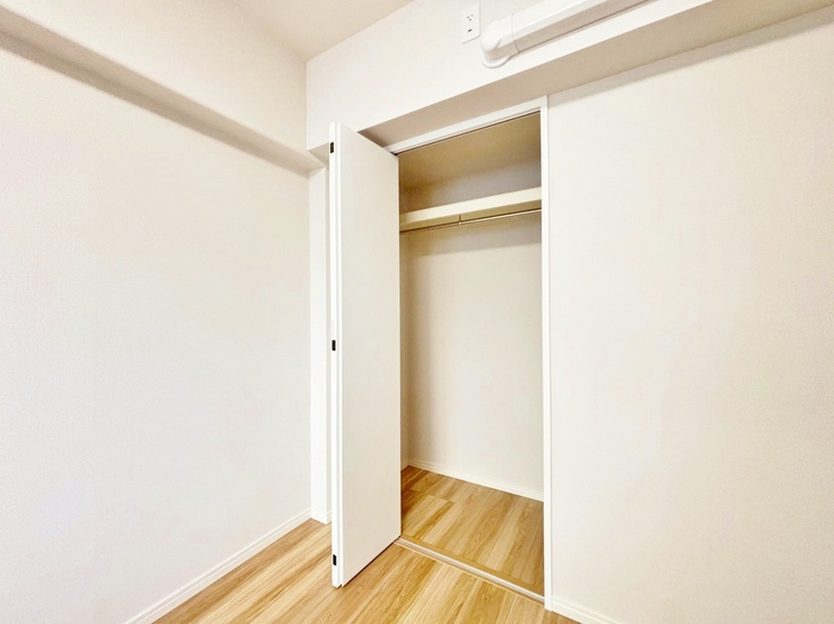 収納 居室にはクローゼットがあり、荷物もスッキリ収納して快適にお過ごしいただけます。