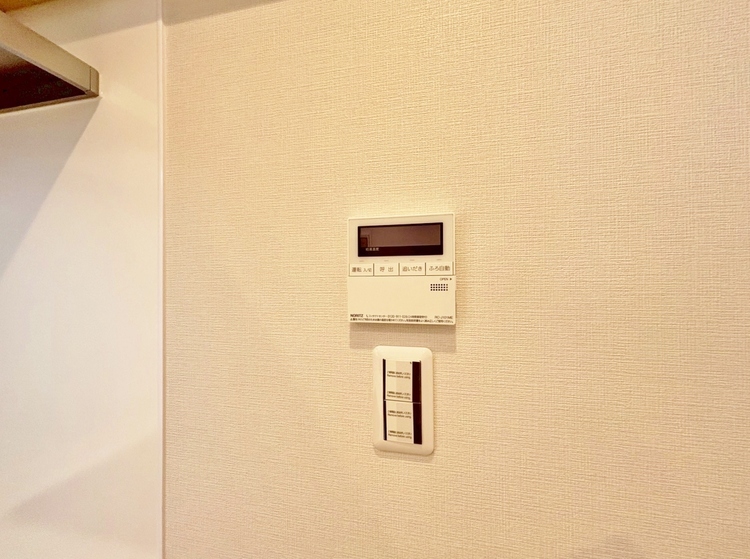 設備 見やすい画面で操作しやすい給湯パネルです。