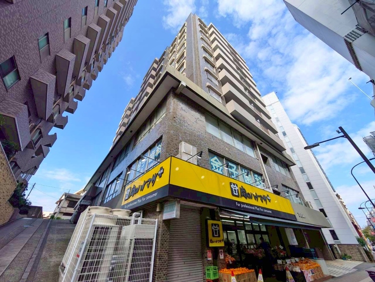 外観 現地に足をお運びいただいた際には、周辺散策などをお勧めいたします。