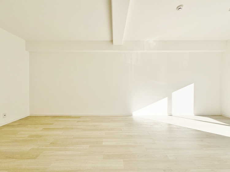 居間 快適に過ごす毎日を求めて、暮らしの中でご自身の「マイホーム」に創り上げてください。