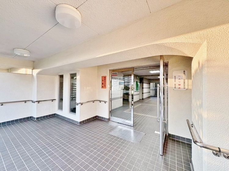 エントランス エントランスは、毎日の行き帰りで使う大事な空間です。