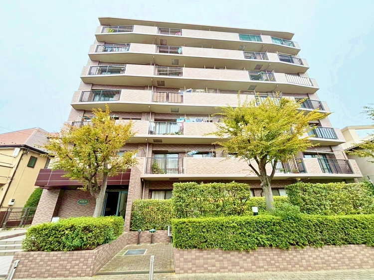 外観 資料には掲載していない情報が、現地にはたくさんあります。是非一度、現地をご確認ください。