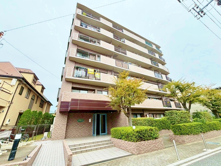 外観 ライフプランニングからローンまで、一貫してご説明させていただきます。お気軽にお問い合わせくださいませ。