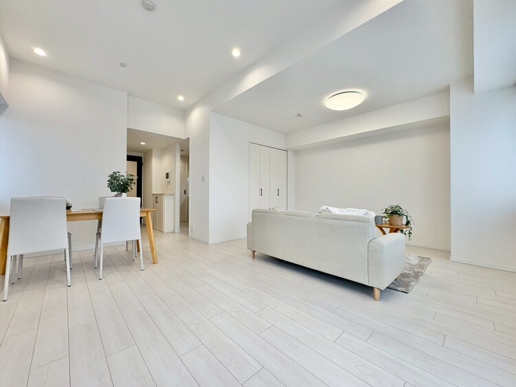 居間 過ごす時間が、たくさんの思い出として紡がれていく場所。