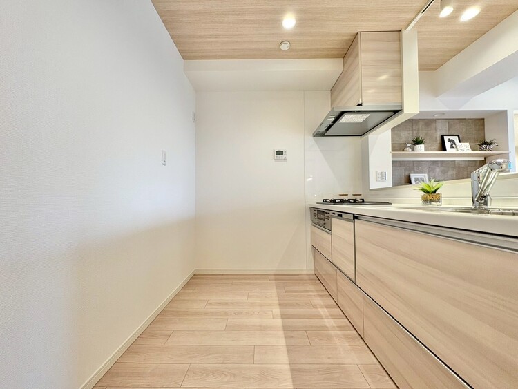 キッチン 洗練されたスタイリッシュなデザイン性と使いやすさを備えた仕様。