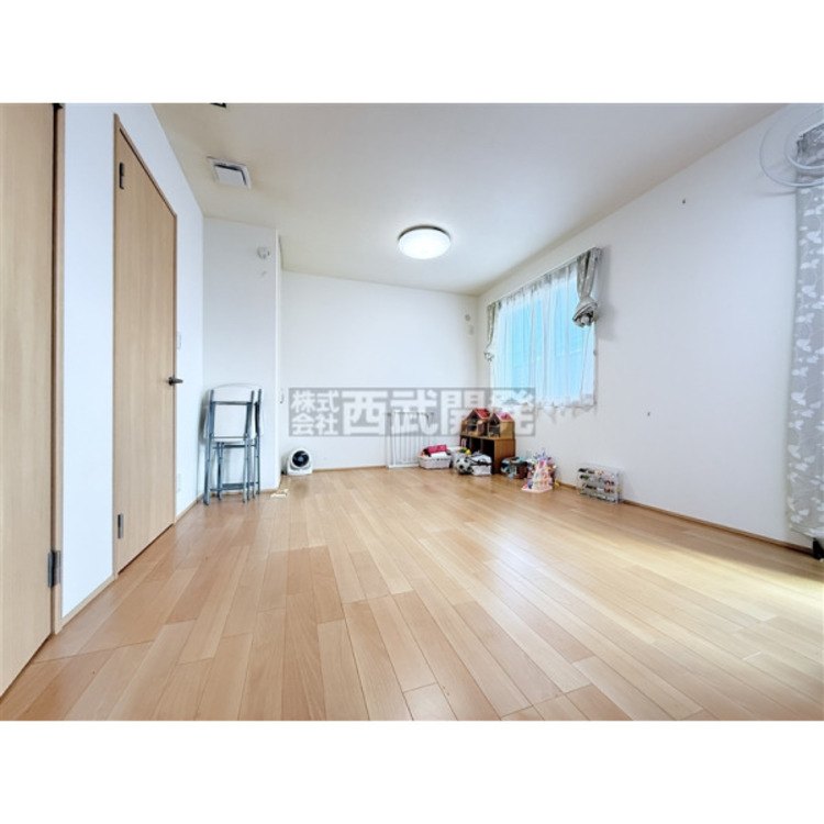 内装 洋室10.8帖