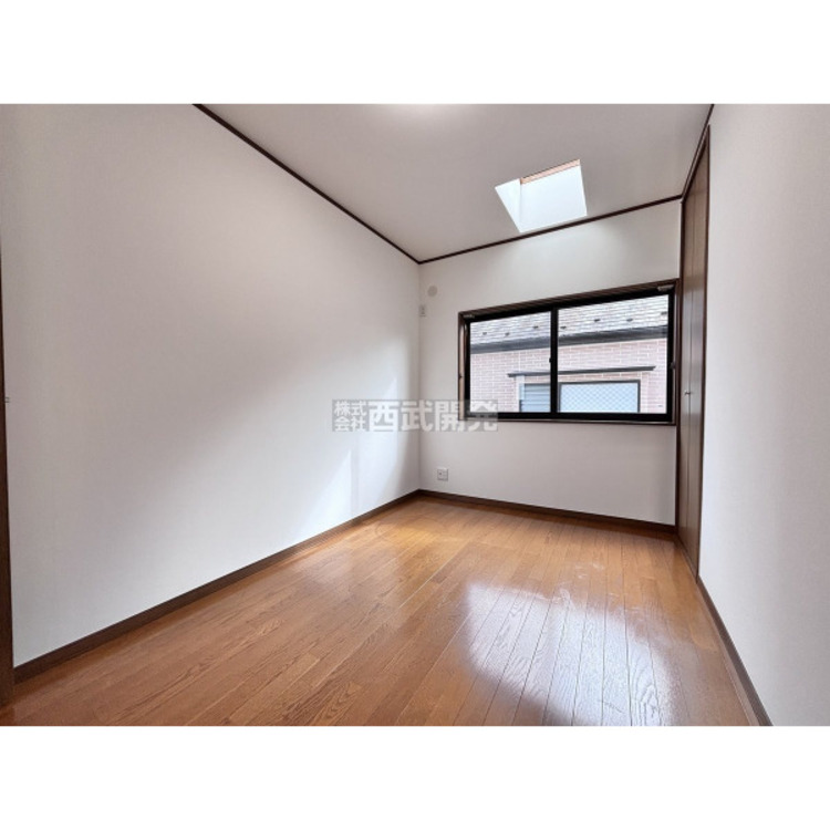 内装 中央5帖洋室