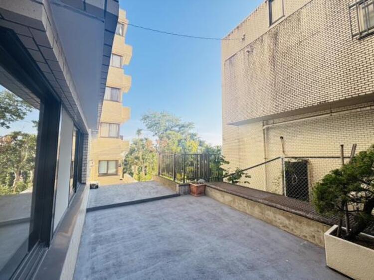 その他 この街ならではの美しい風景と、ここから紡がれる物語が始まります。 