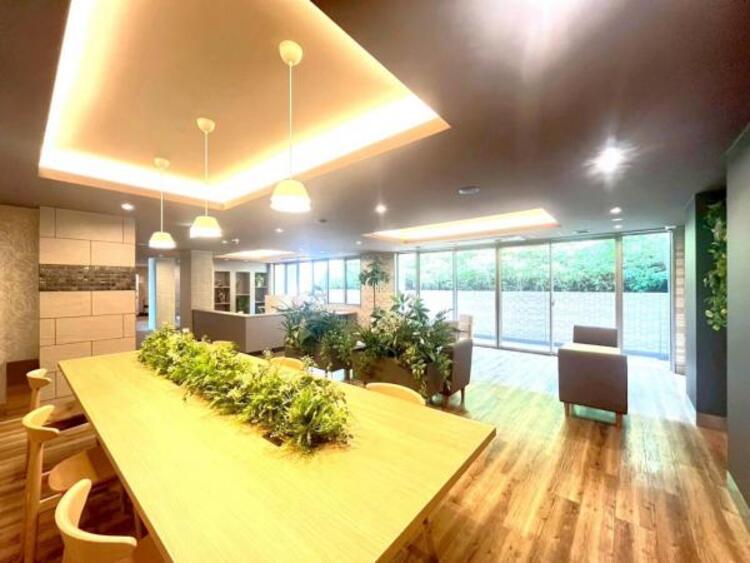 その他 オシャレなロビーでご友人とゆったりとお過ごしいただけます。