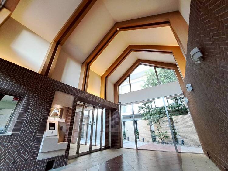 その他 館内は静寂な中が保たれており、管理が行き届いている印象を受けました。