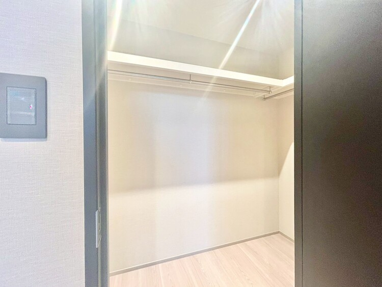 その他 収納スペースが付いていて、お部屋を広く使っていただけます。