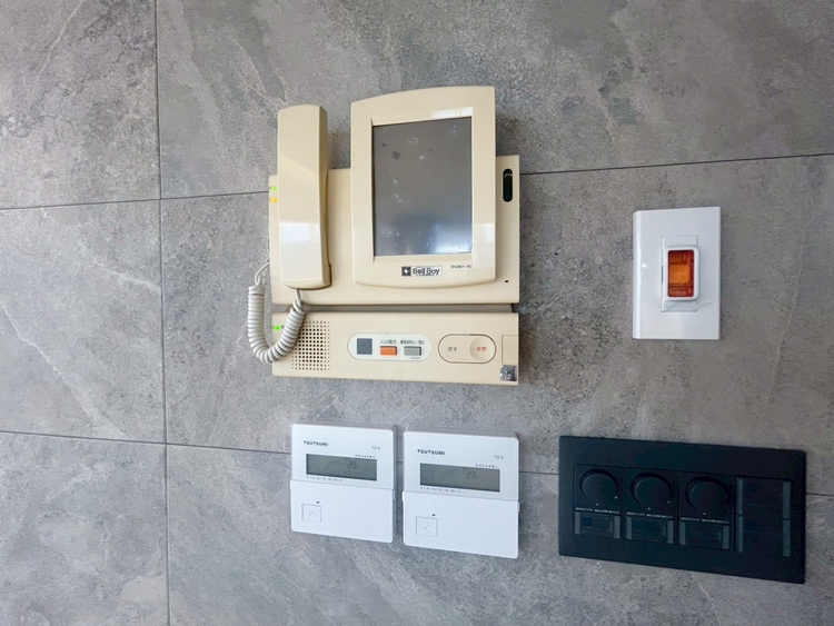 その他 誰が来てもわかる様にモニター付きインターホンを設置。