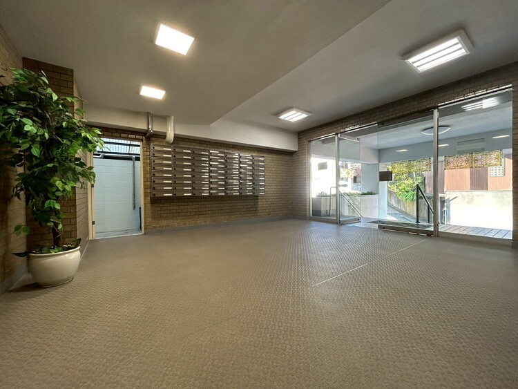 その他 館内は静寂な中が保たれており、管理が行き届いている印象を受けました。