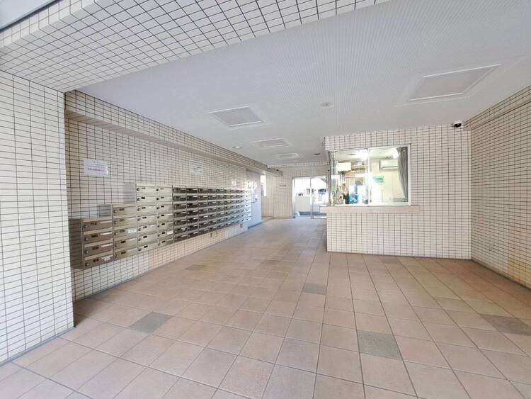 その他 館内は静寂な中が保たれており、管理が行き届いている印象を受けました。