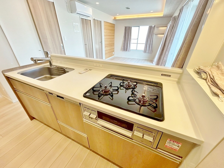 その他 開放感のあるキッチンスペース。調理をしながら、会話も弾みそうですね。