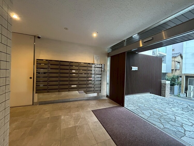 その他 館内は静寂な中が保たれており、管理が行き届いている印象を受けました。