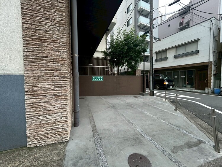 その他 駐車スペースが嬉しいですね。※空き状況は都度ご確認下さい。