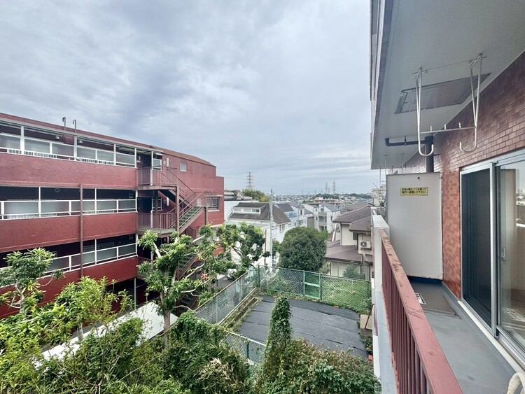 その他 眺望や窓からの景色が良いと、家で過ごす時間も快適です。