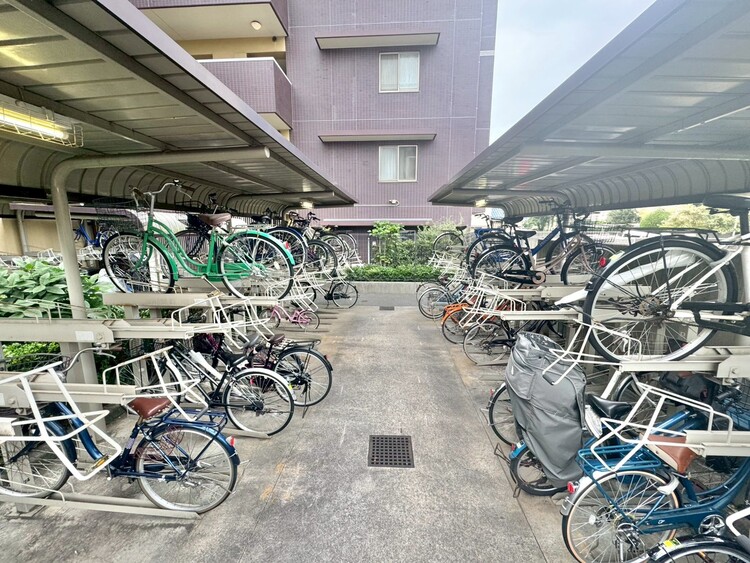 その他 駐輪場も綺麗に整頓されています。※空き状況は都度ご確認下さい。