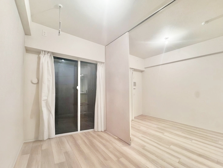 その他 清かで艶やかな時間をもたらしてくれる室内です。