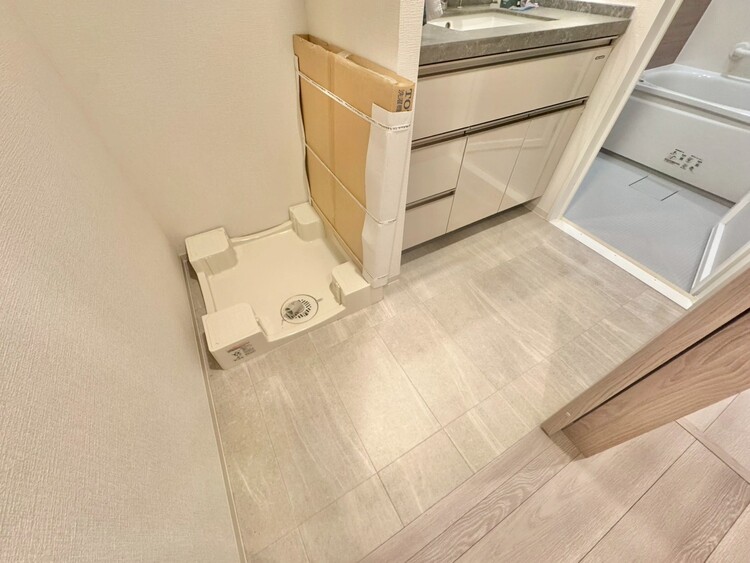 その他 十分な広さの脱衣所。