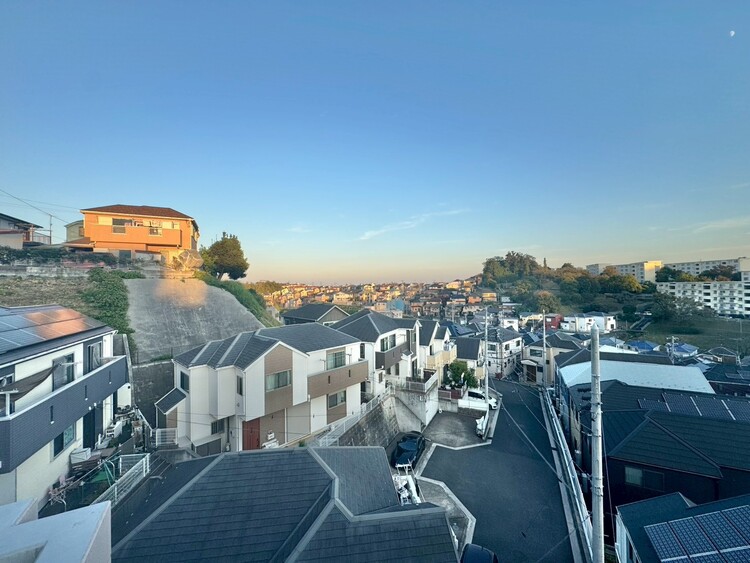 その他 眺望や窓からの景色が良いと、家で過ごす時間も快適です。