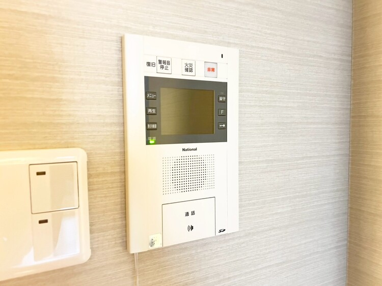 その他 誰が来てもわかる様にモニター付きインターホンを設置。