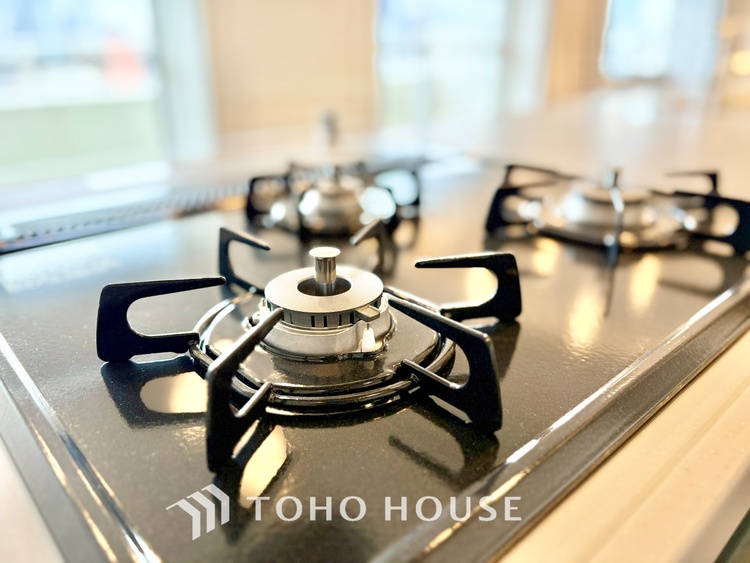 キッチン ◆愛育◆キッチンは家族の絆を育む大切な空間。シンプルで使い易いSystemKitchenで愉しく作る料理は愛情のある美味しいご馳走に。