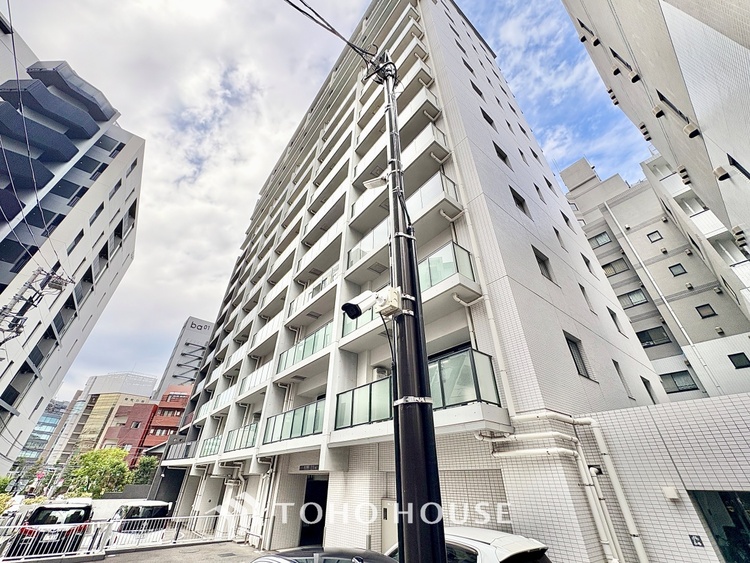 内装 ◆サンサンと◆差し込む太陽の光がこのリビングに笑いをもたらす.