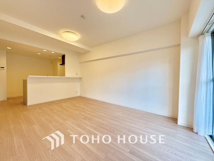 内装 「想像していた以上に広い」が写真を撮っているときの感想です。家事動線に配慮したプランによりご家族がくつろげる明るく広い空間が確保できました。