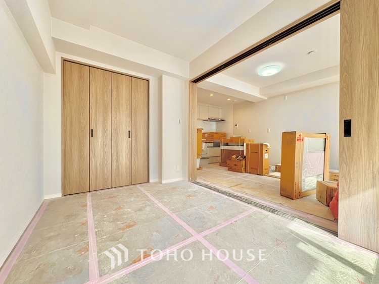 内装 寝室は一日の疲れを癒す大切な空間。快適で落ち着けるおすすめの間取りです。