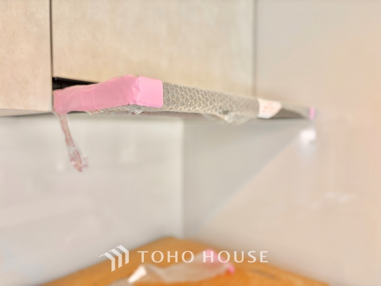 キッチン 【Kitchen】キッチンは家族の絆を育む大切な空間。シンプルで使い易いSystemKitchenで愉しく作る料理は愛情のある美味しいご馳走に。